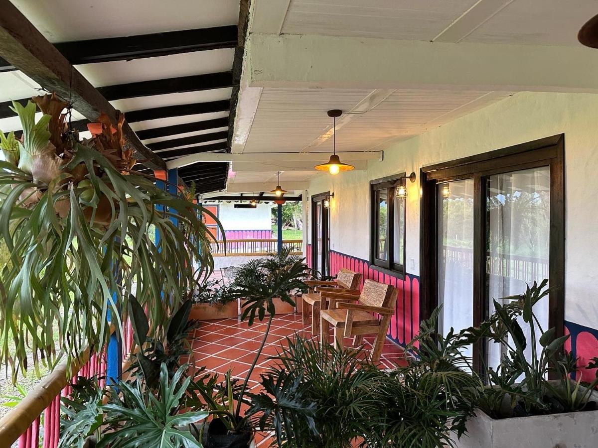 El Percal Hacienda Hotel 蒙特内哥罗 外观 照片