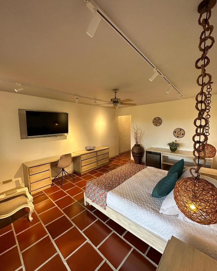 El Percal Hacienda Hotel 蒙特内哥罗 外观 照片