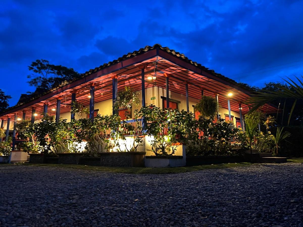 El Percal Hacienda Hotel 蒙特内哥罗 外观 照片