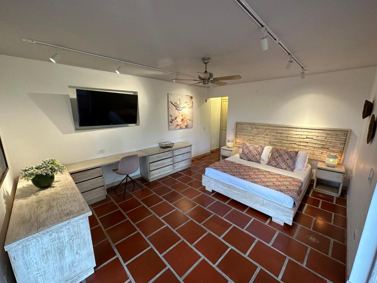 El Percal Hacienda Hotel 蒙特内哥罗 外观 照片